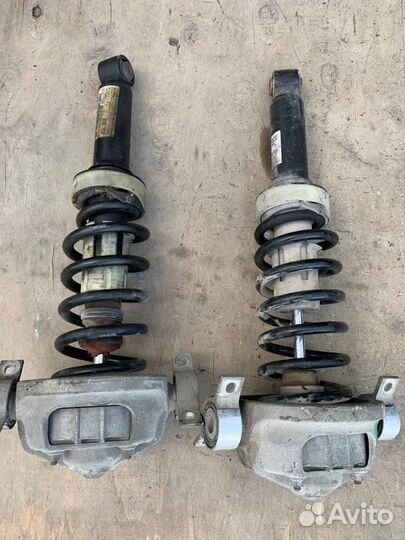 Стойка подвески задняя Volkswagen Touareg