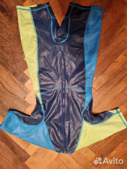 Детский плавательный костюм декатлон