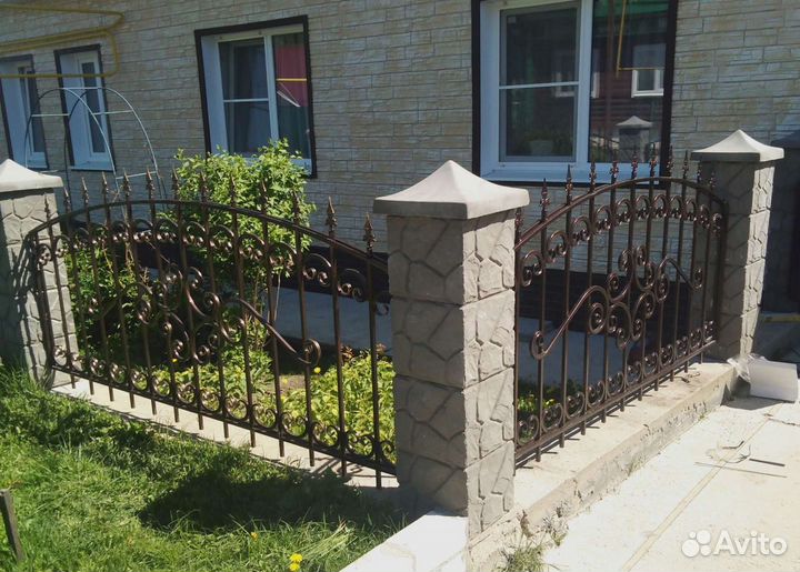 Заборы кованые