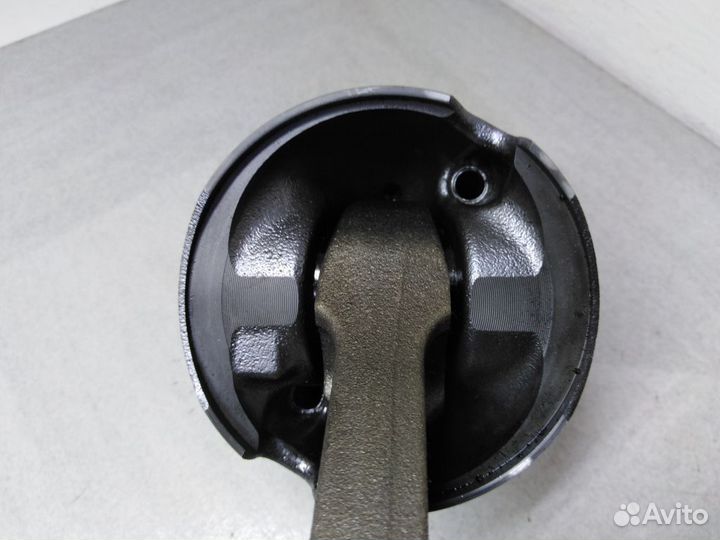 Поршень с шатуном бмв 1 E81/E87