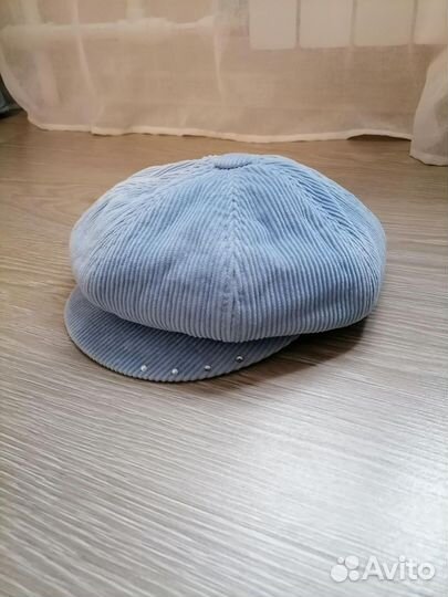 Женский берет