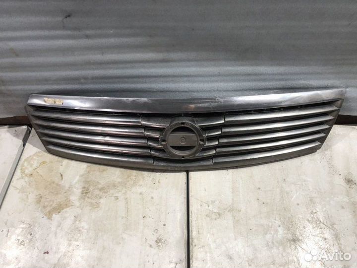 Решетка радиатора Nissan Teana J31