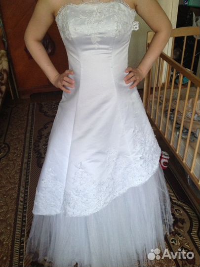 Красивое свадебное платье