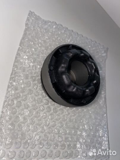 Сайлентблок пневмостойки для Mercedes W222