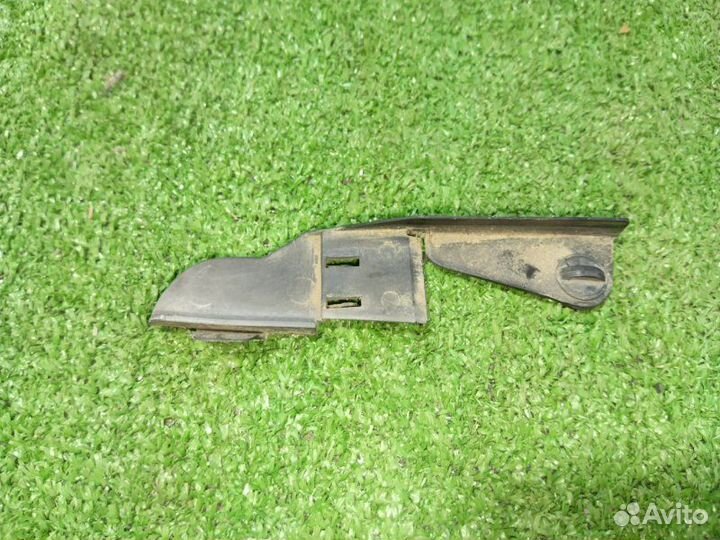 Кронштейн фары Bmw 7 E38 M62B44TU 2001