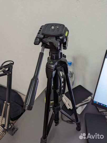 Штатив Hama Star Black 153