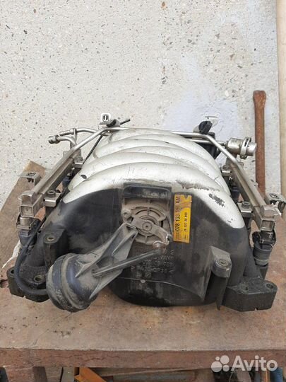 Воздушный коллектор в сборе ауди 2.8ALG