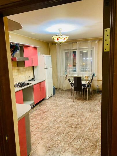 2-к. квартира, 90 м², 5/6 эт.