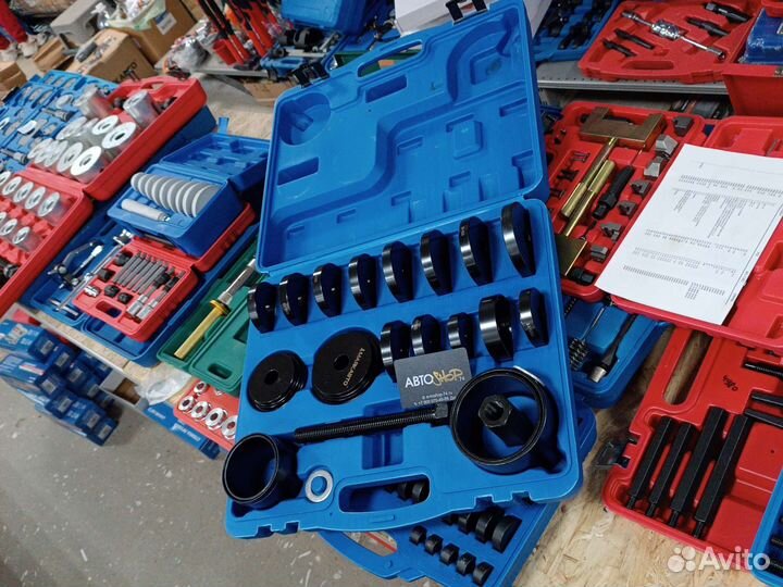 Набор для замены ступичного подшипника 23 пр