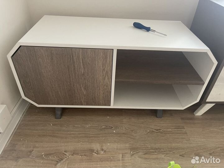 Тумба под тв