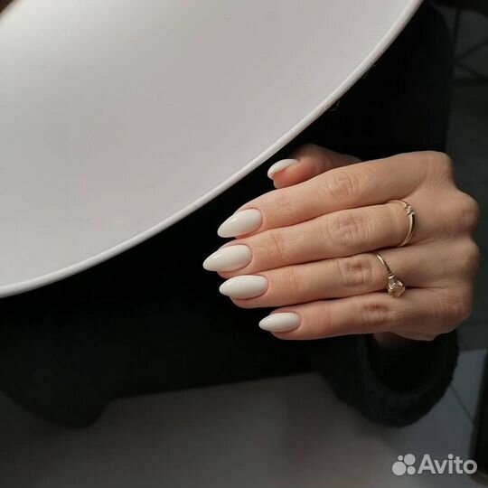 Маникюр, гель-лак, укрепление ногтей