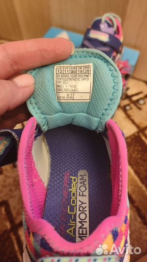 Кроссовки skechers для девочки