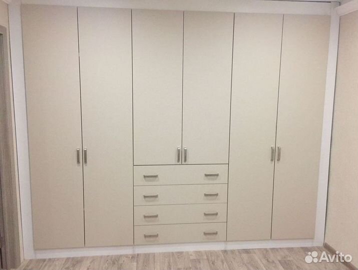 Шкаф стенка