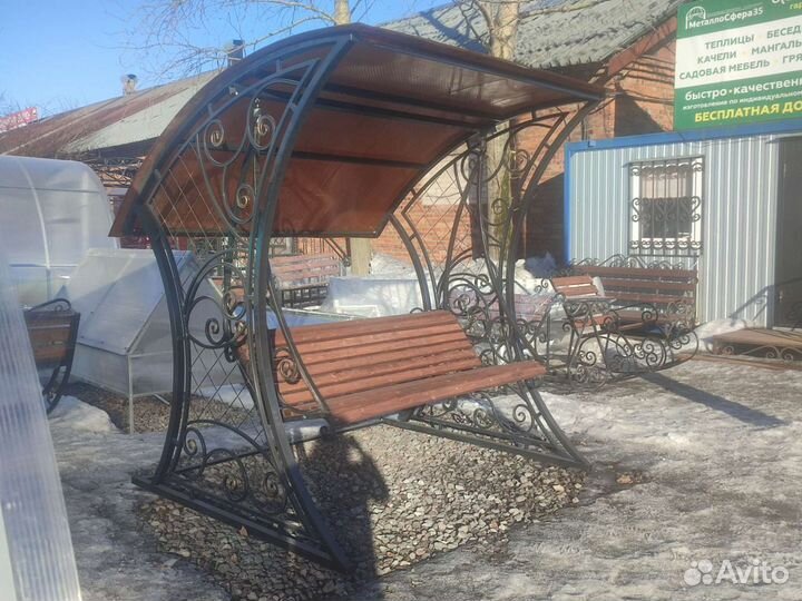 Качели металлические