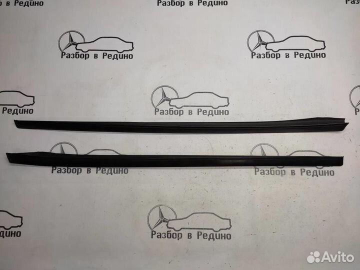 Молдинг лобового стекла w251 R-class 642.950 20