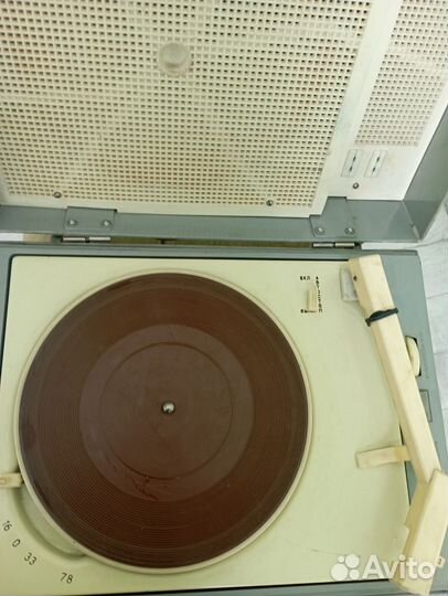 Проигрыватель для виниловых пластинок Концертный