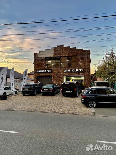 Arivo Ultra ARZ4 295/40 R21