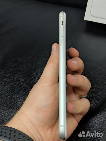 iPhone 8 Plus, 64 ГБ