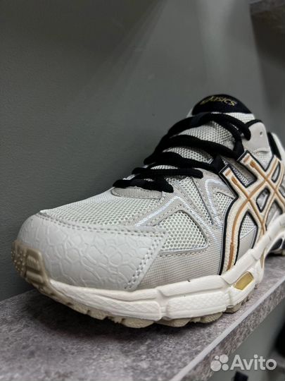 Кроссовки asics