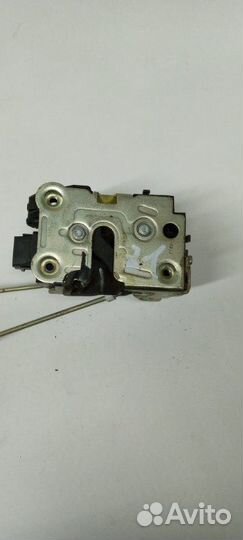 Замок двери задний левый LADA Largus универсал 1