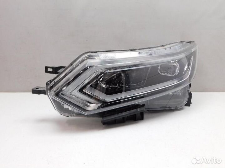 Фара левая Nissan Qashqai