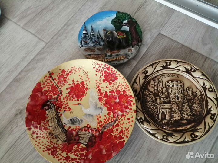 Тарелки сувенирные коллекционные