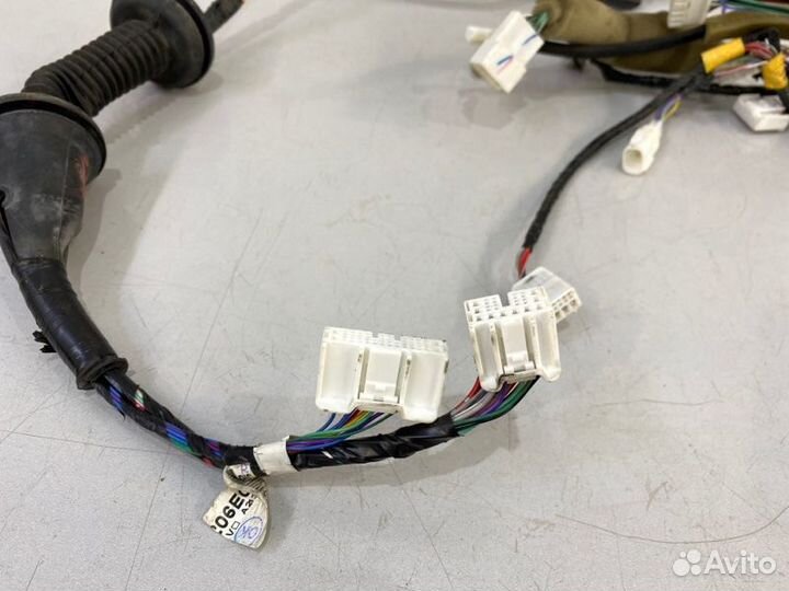 Проводка двери передняя левая Toyota Camry XV50