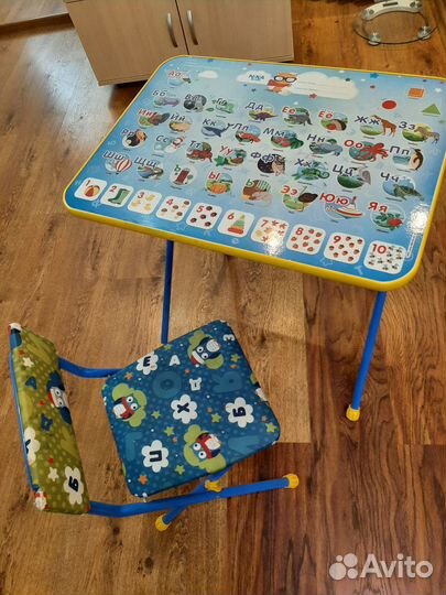 Стол и стульчик