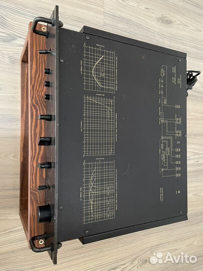 Предварительный усилитель Technics SU-9070