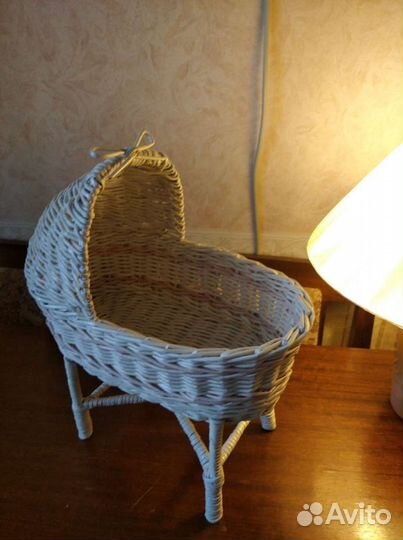 Плетёная кроватка-люлька