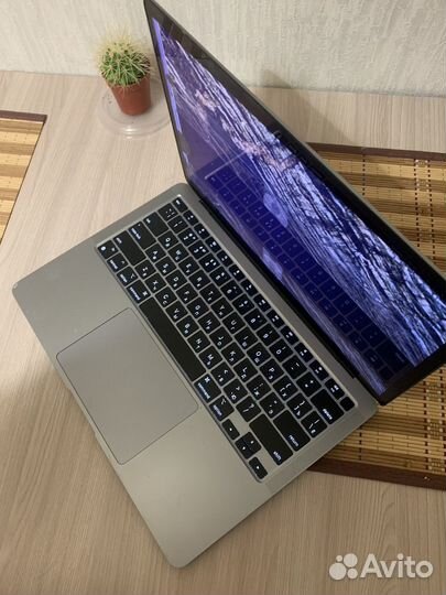 Apple MacBook Air 13 2020 m1 8gb 256 a2337