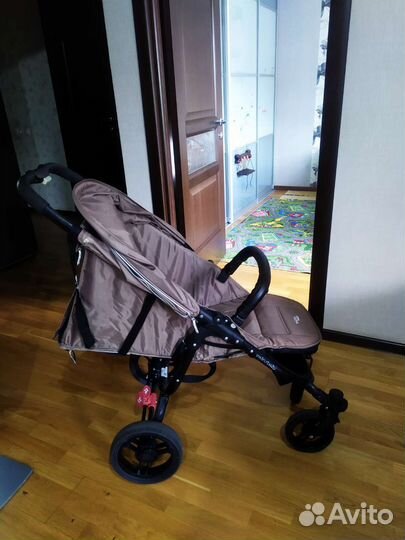 Прогулочная коляска valco baby snap 4
