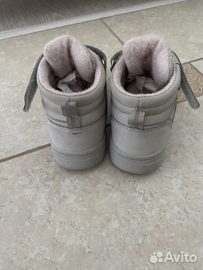 Ботинки демисезонные для девочки 26 размер
