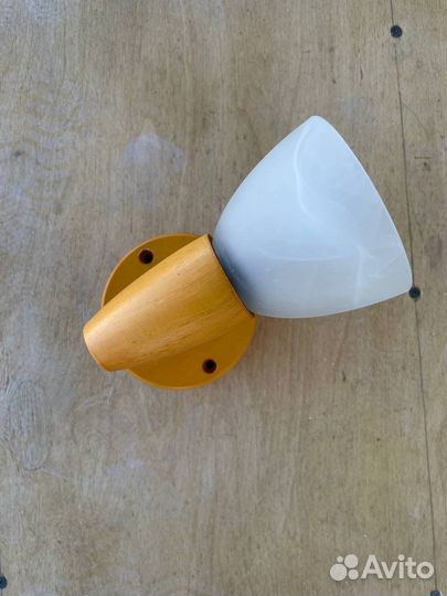 Светильник настенный