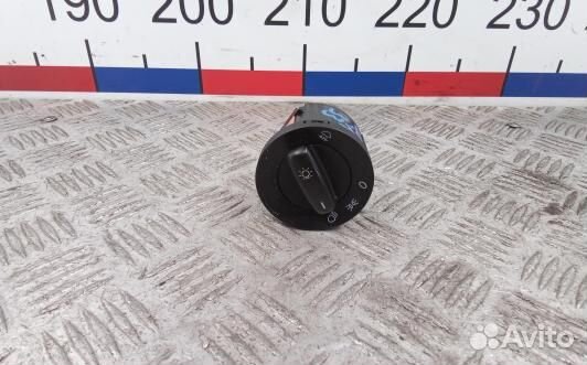Переключатель света volkswagen passat B6 (SEA33WU0
