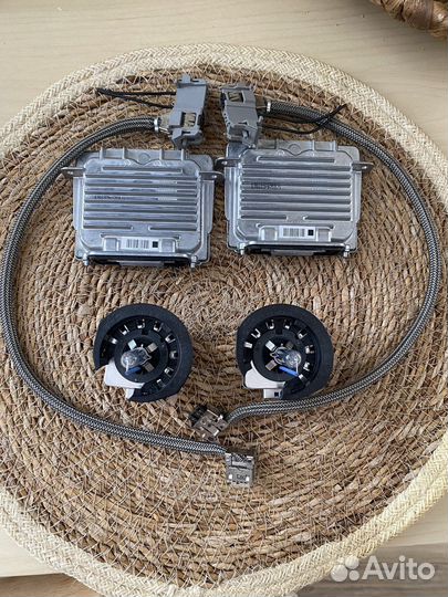 Комплект ксенона Valeo 7Green + Лампы Osram d8s