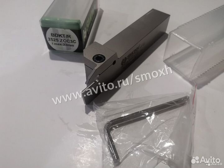 Резец канавочный