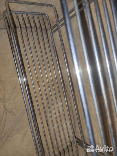 Полка настенная металлическая в ванну