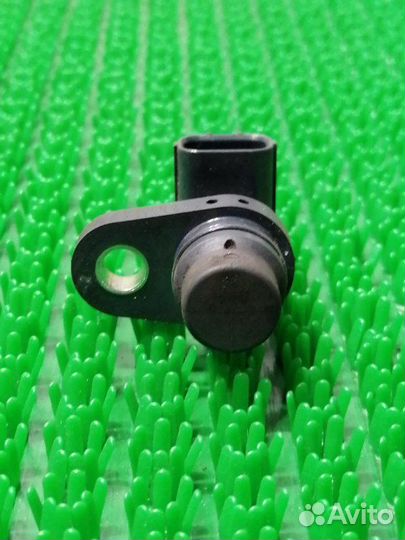 Датчик положения коленвала Mazda Verisa DC5W