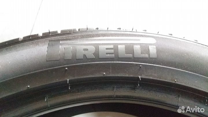 Pirelli P Zero 285/40 R22 и 325/35 R22 110Y