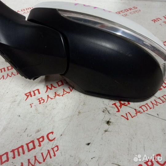 Зеркало заднего вида боковое левое Peugeot 208