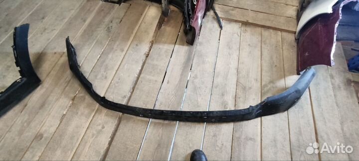 Спойлер заднего бампера Toyota Rav 4