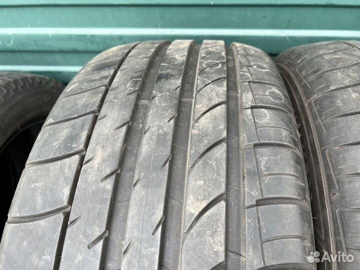 Dunlop SP Sport Maxx GT 265/45 R20