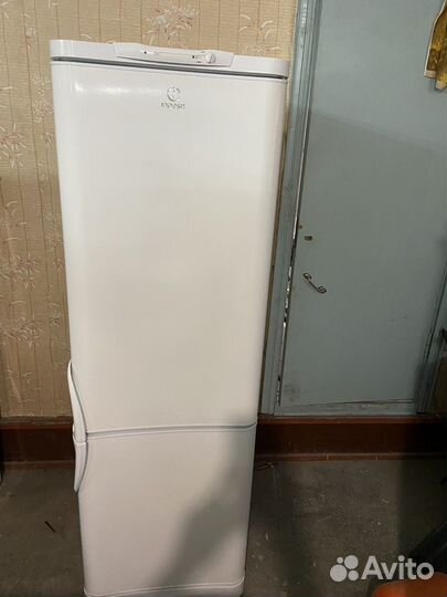 Холодильник Индезит