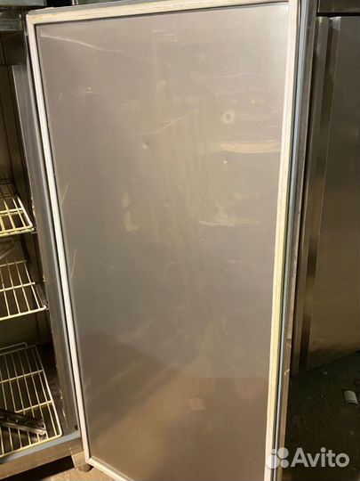 Холодильник из нержавеющей стали