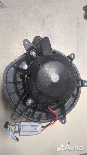 Двигатель отопителя Ford Mustang 2017
