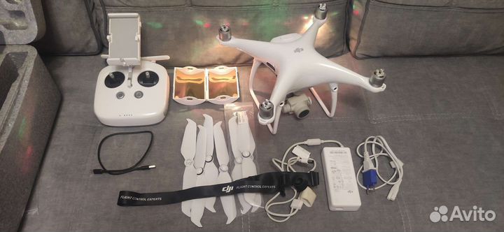 DJI Phantom 4pro квадрокоптер