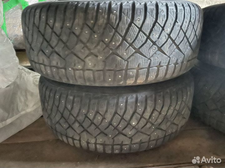 Nitto Therma Spike 265/45 R21