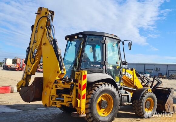 Стекло лобовое экскаватор-погрузчик Jcb 3cx-4cх