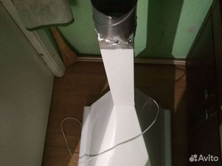 Зонт вытяжной бу для кухни